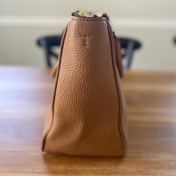 Tory Burch Robinson Pebbled Multi Tote - Picture 3 of 16